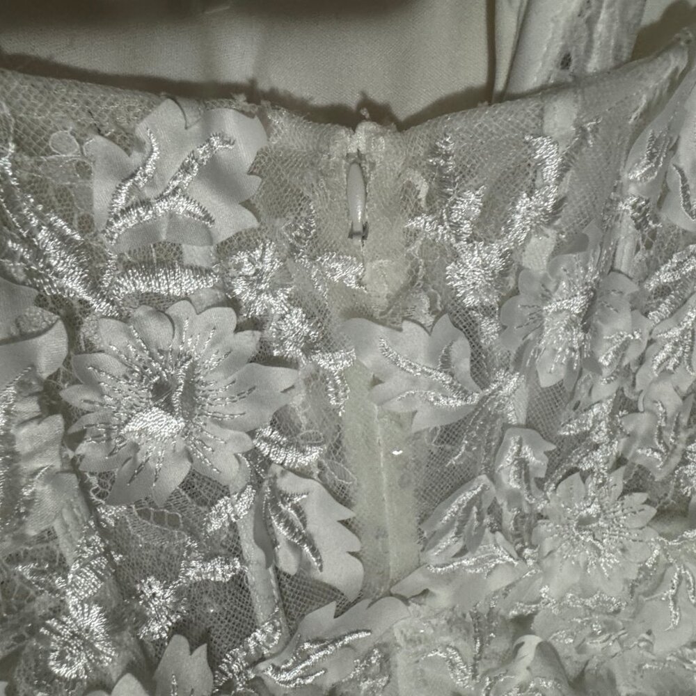 New Jovani Bridal Strapless Lace 3D Floral Mermaid Wedding Dress Size 6 White - Picture 4 of 5